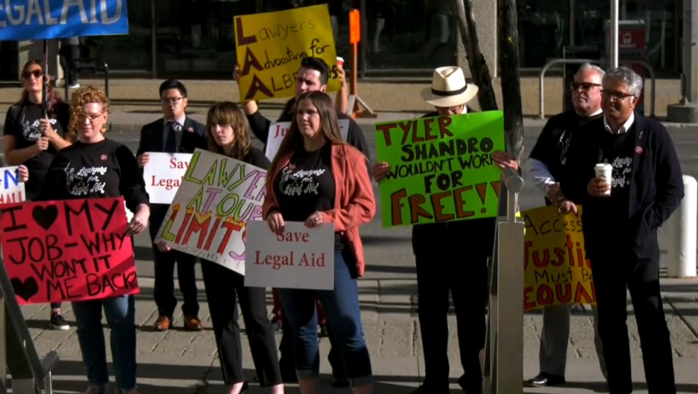 Legal aid lawyers walk picket line at Calgary courthouse